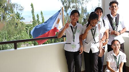 Studenten am „Emmaus College of Theology“ in Zamboanga.