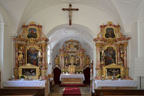 Altar in der Klausenkirche