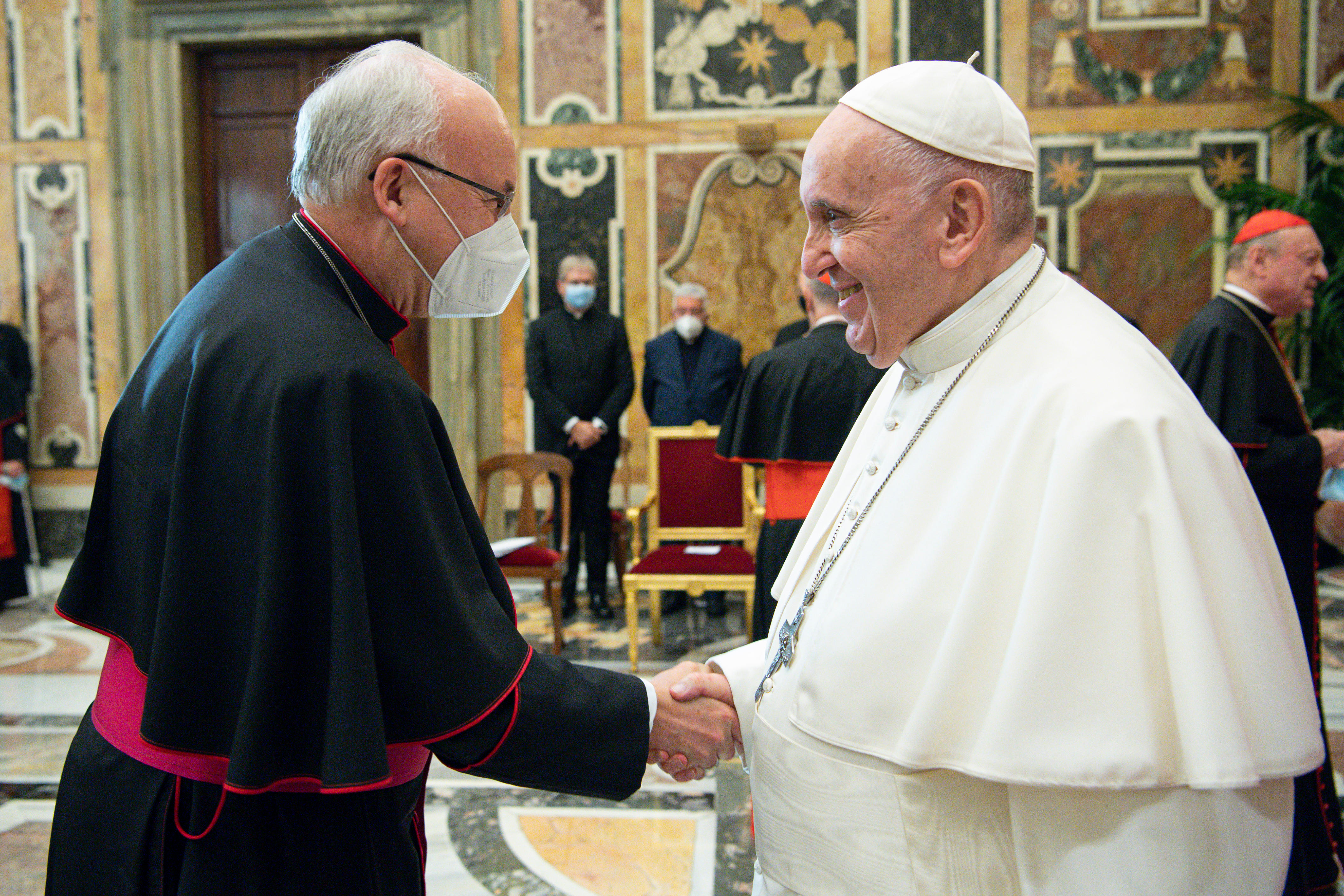 Bischof Rudolf Vorderholzer und Papst Franziskus