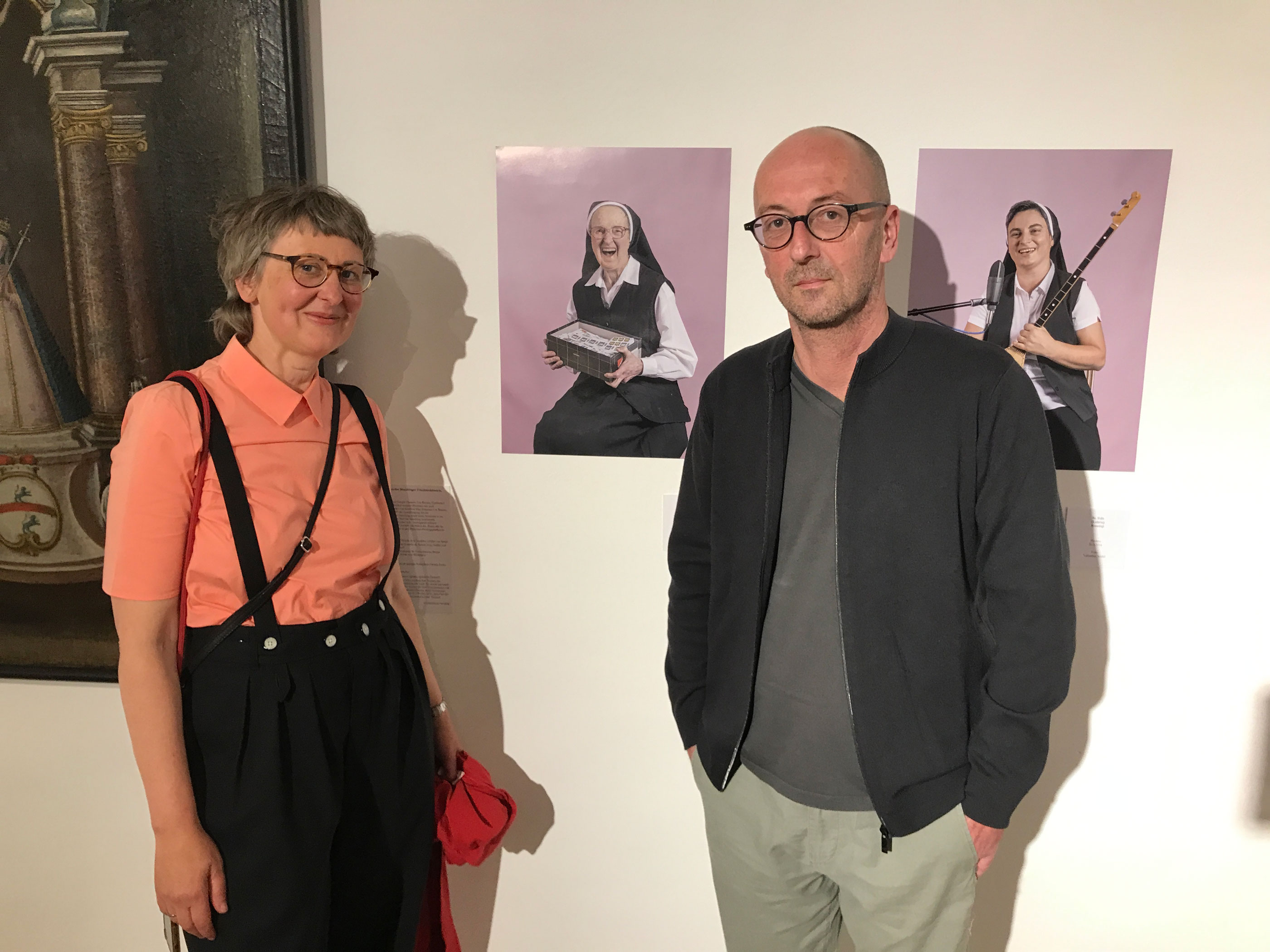 Auf dem Foto sind die Fotografen Valentina Seidel und Jürgen Bergbauer zu sehen.