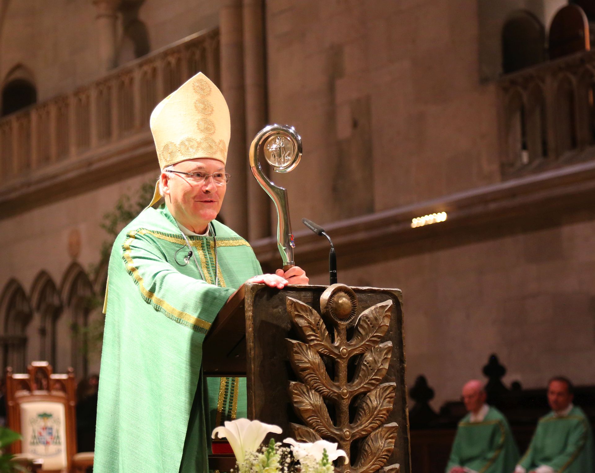 Bischof Voderholzer zelebriert Gedenkengottesdienst