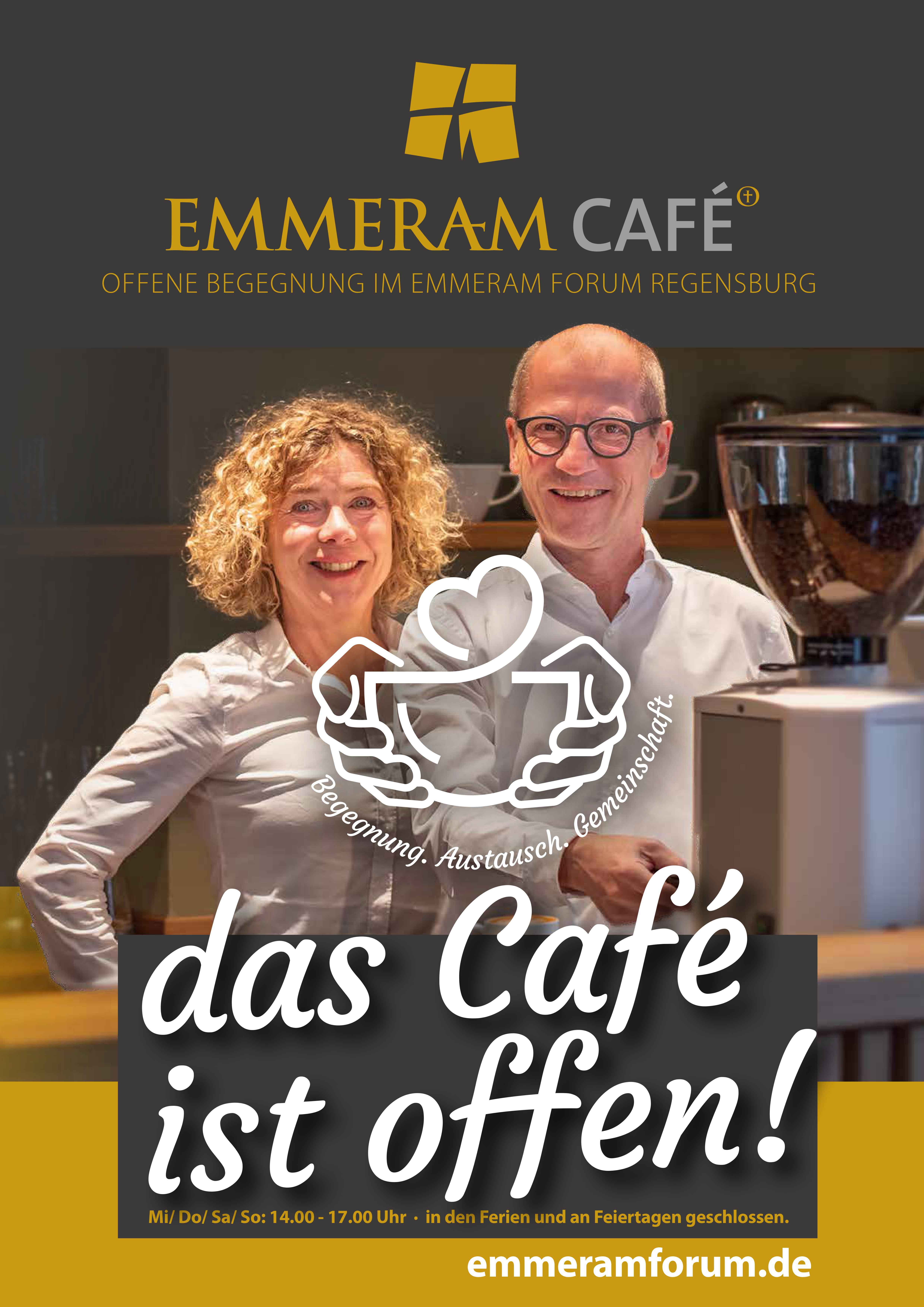 Stadtdekan Roman Gerl und Hausleitung Heidi Ferst im Emmeram Café.