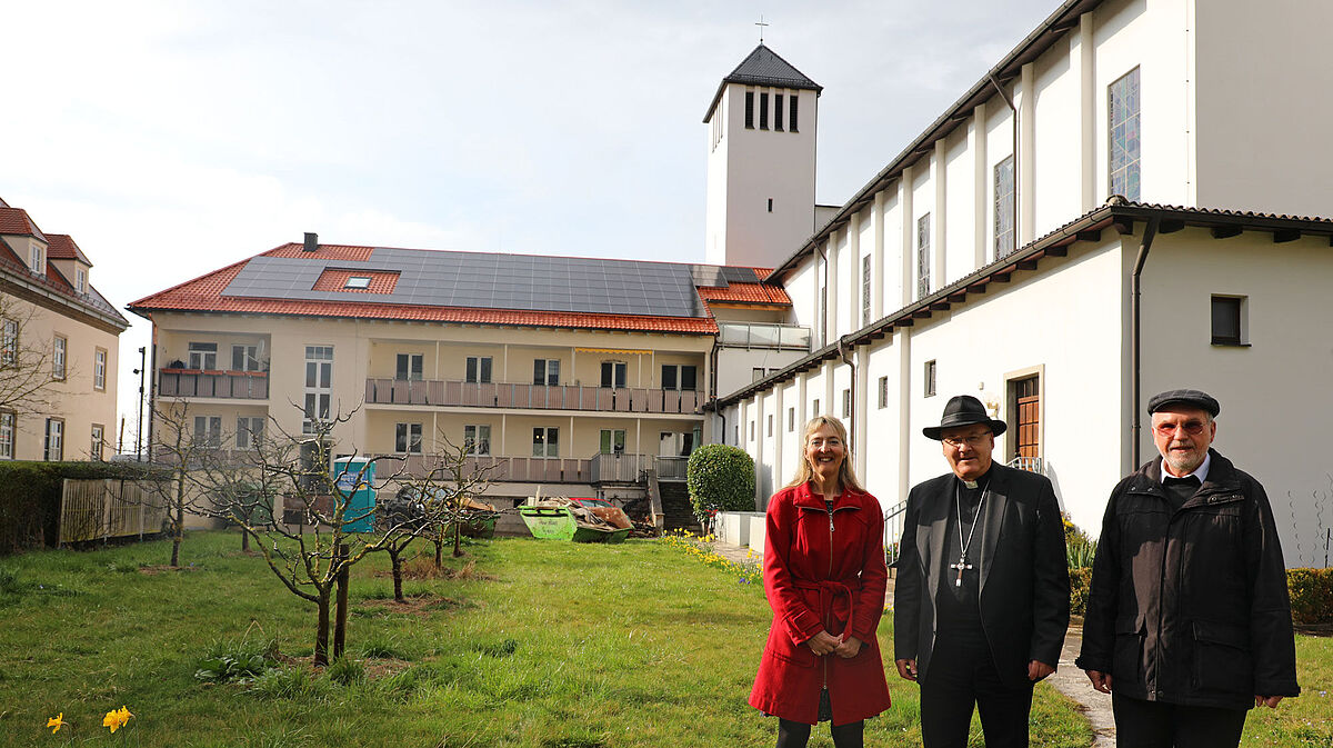 Beate Eichinger, Umweltbeauftragte im Bistum Regensburg, Bischof Rudolf Voderholzer, Dekan Josef Weindl