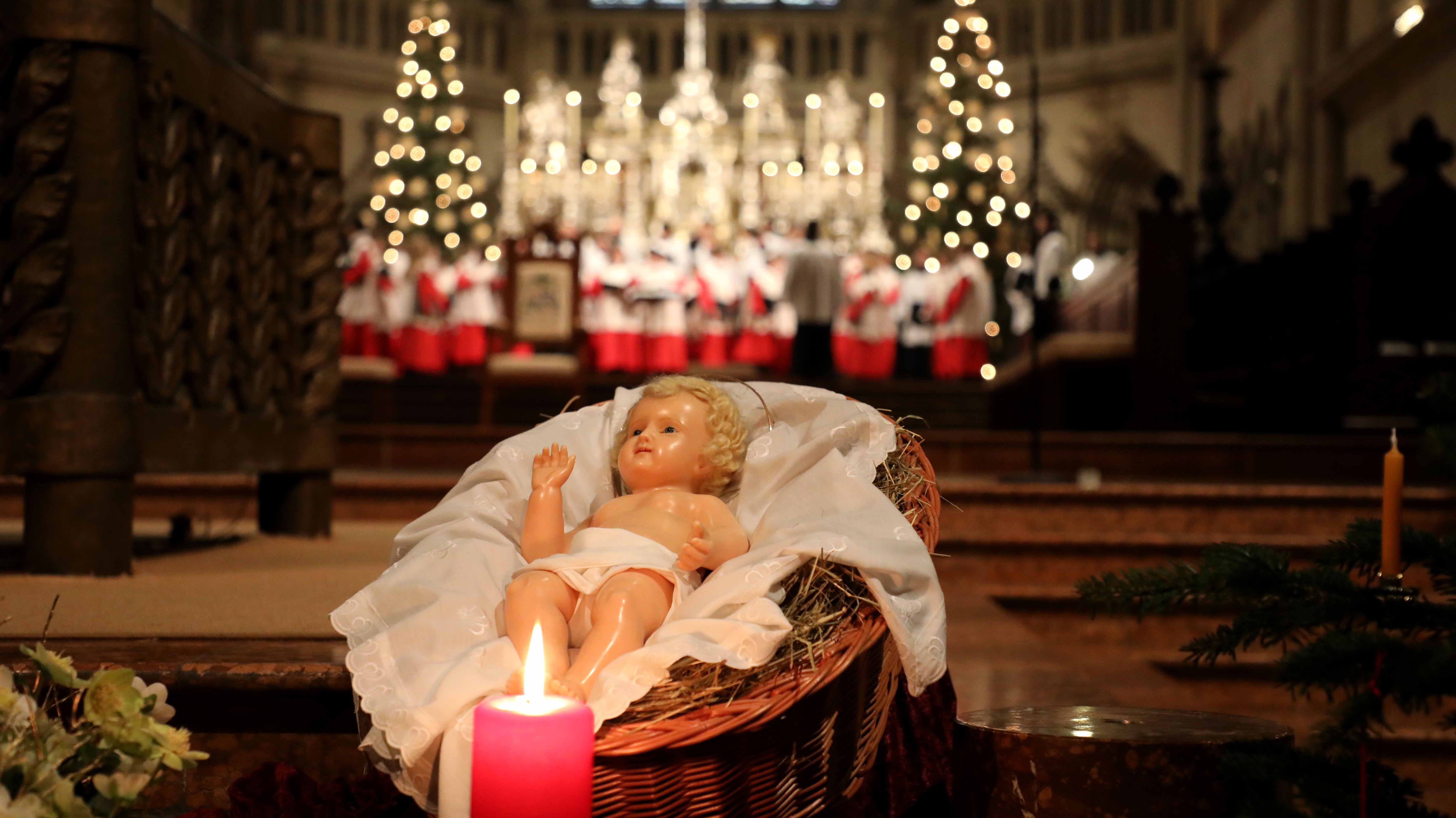 Erster Weihnachtsfeiertag in der Regensburger Kathedrale