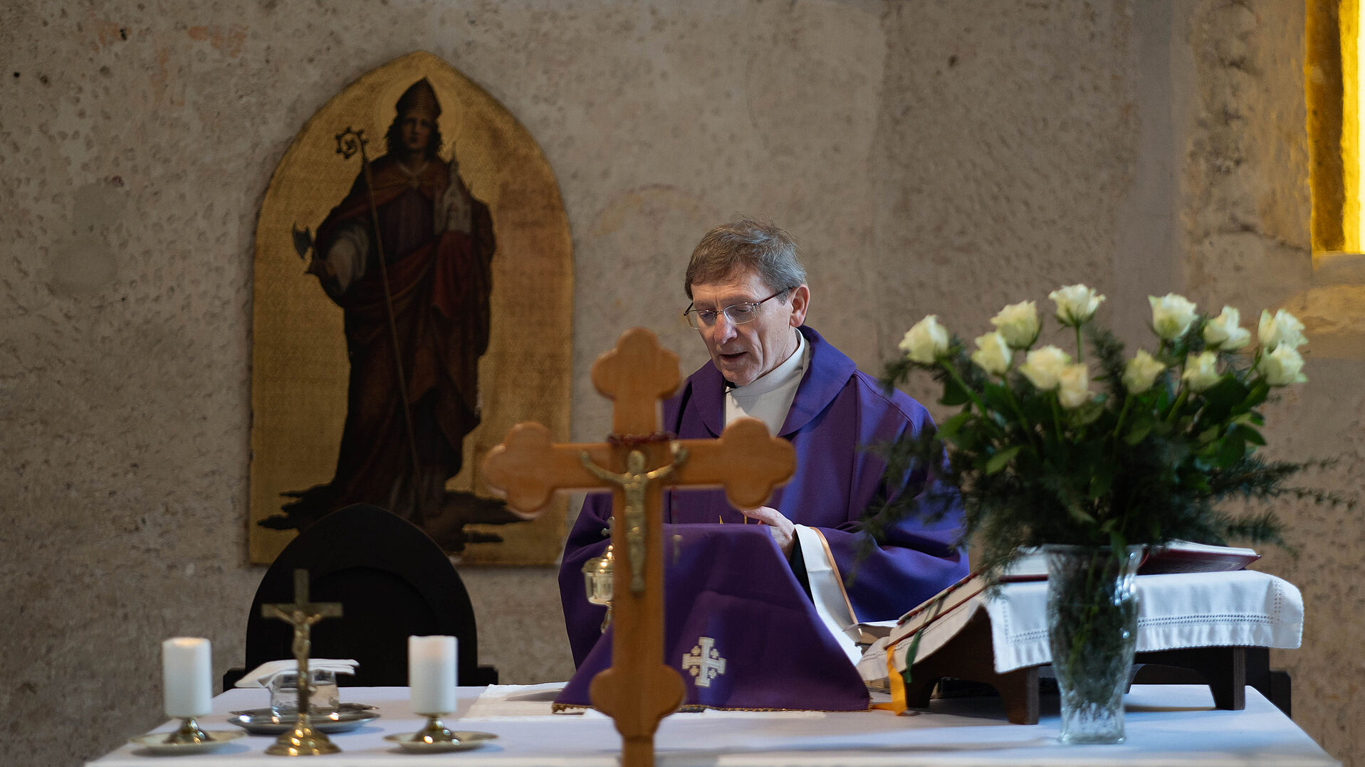 Láslo Pál, Bischofsvikar in Eisenstadt, feiert Pilgergottesdienst.