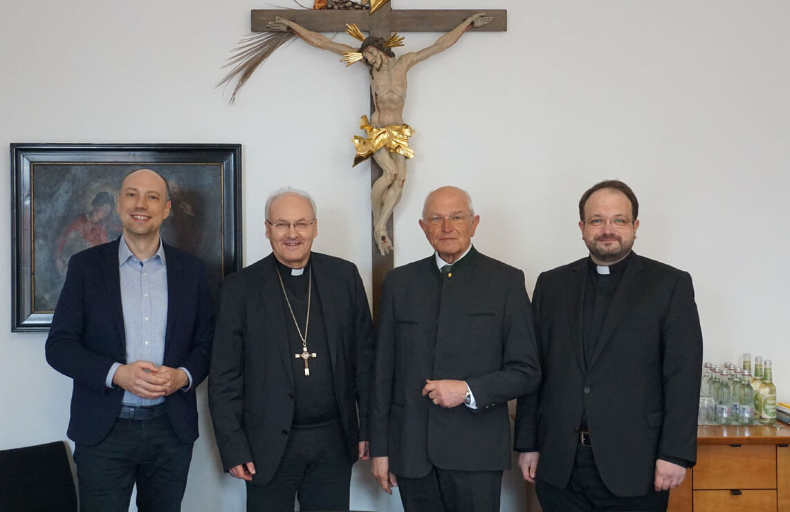 Andreas Krieglstein, Bischof Dr. Voderholzer, Dr. Günther Denzler und Jürgen Josef Eckl ( von links nach rechts)