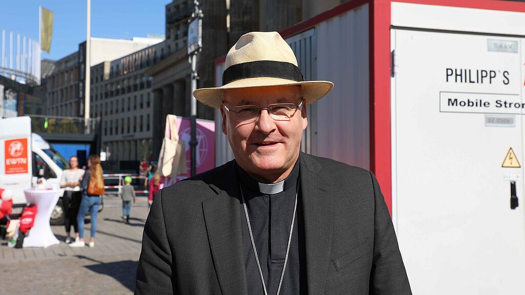 Bischof Rudolf Voderholzer beim Marsch für das Leben in Berlin