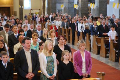 Mehrere hundert Gläubige bei Firmung von 62 jungen Menschen „Der